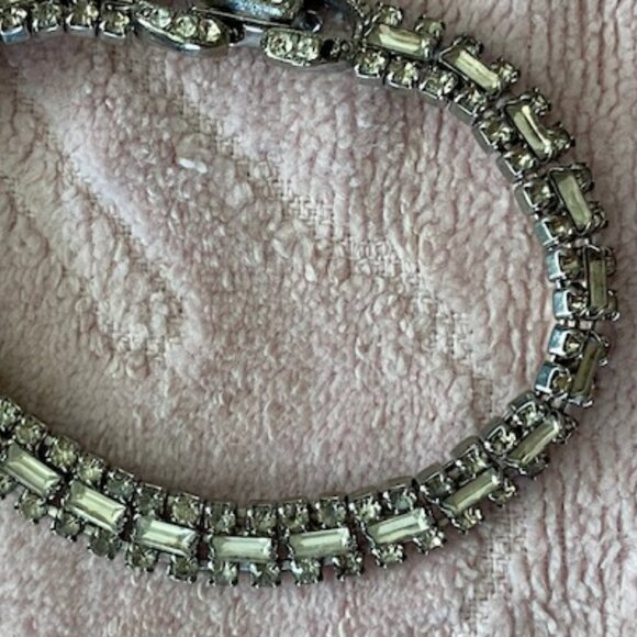 Vintage 5pc ANTIQUE SILVER & RHINESTONE Belt BRACELET Necklace EARRINGS HairClip - Picture 2 of 14